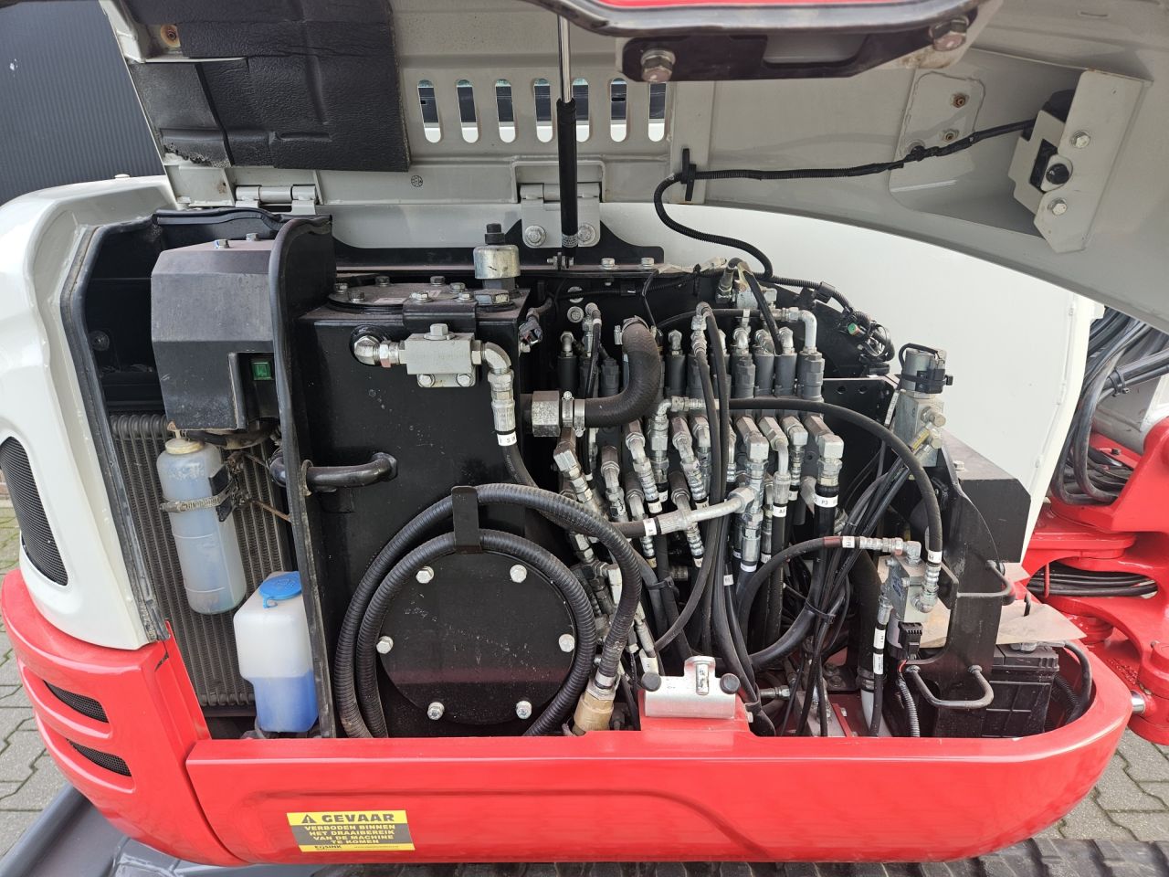 Takeuchi TB230