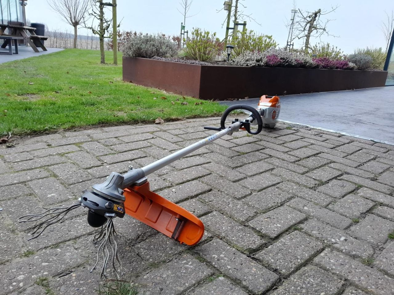 ARMIGO Onkruidborstel voor bosmaaiers