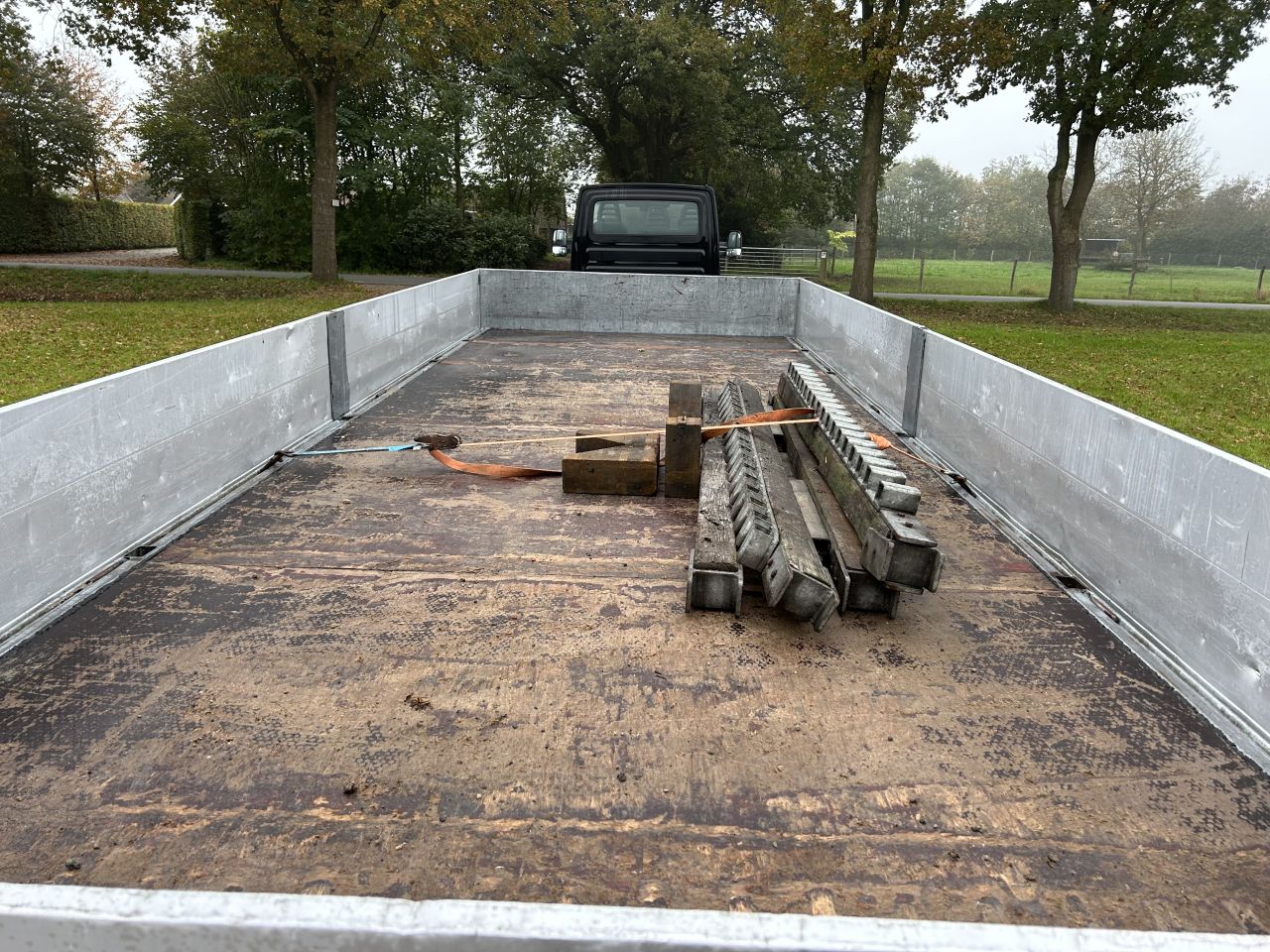 BE oplegger vlak met luiken bunk 7 ton