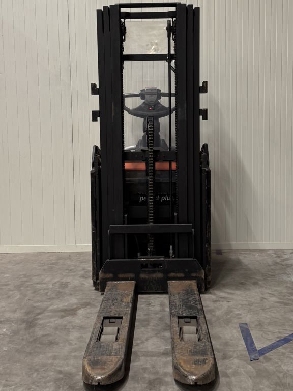 TOYOTA SPE120L - Initial lift!