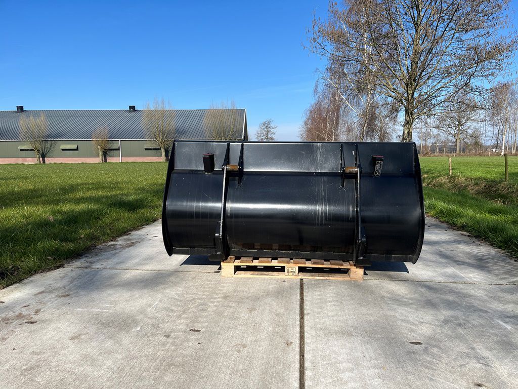 Schaeff Grondbak 1.85m