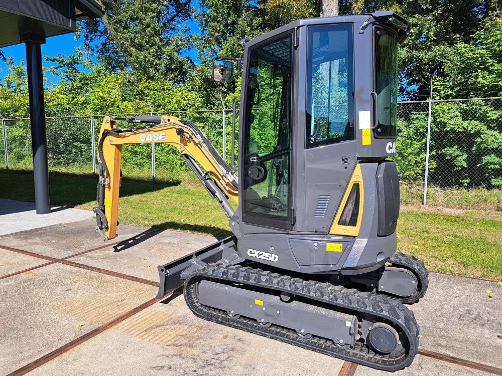 Case CX 25 D