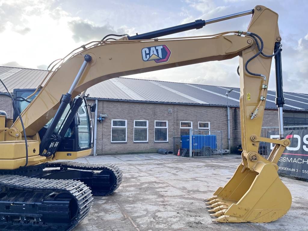 CAT 323D3 - New / Unused / 2025 Model