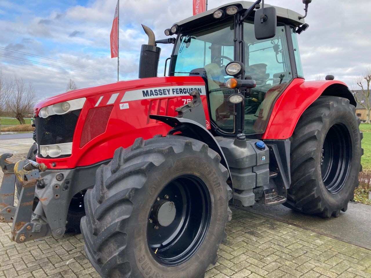 Massey Ferguson (MF) 7615