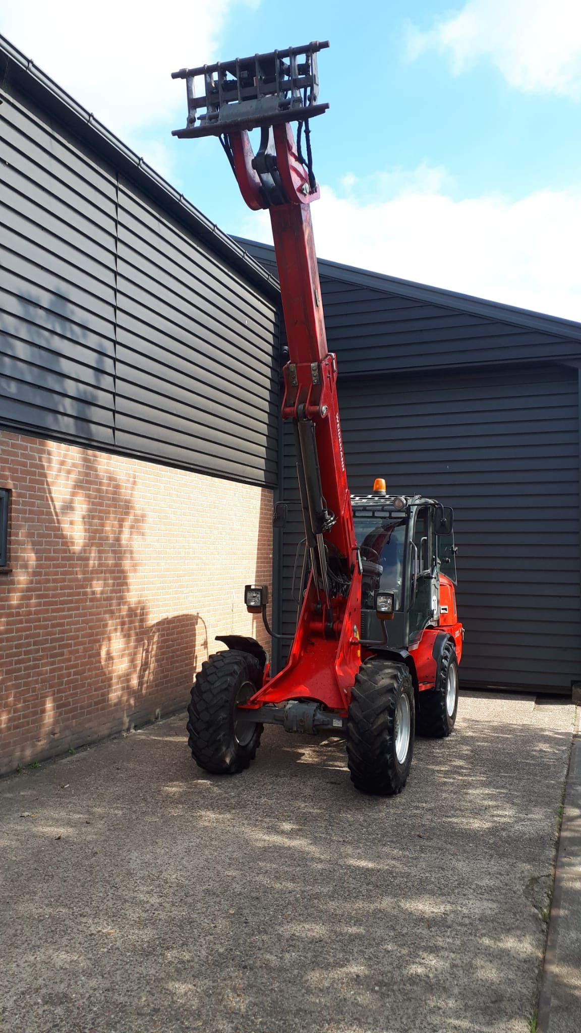 Weidemann 3070 CX80 T shovel
