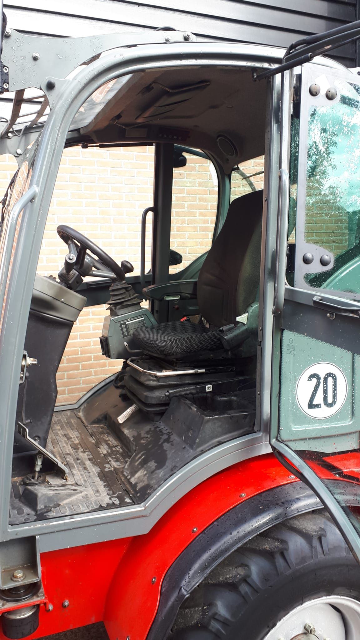 Weidemann 3070 CX80 T shovel