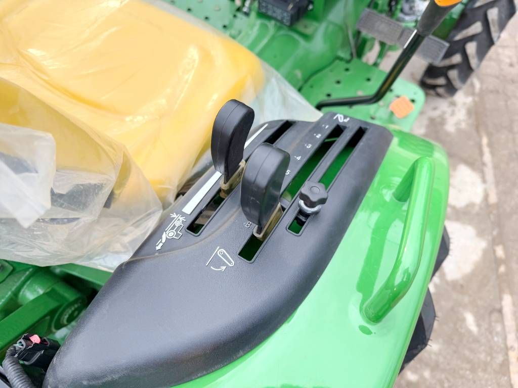 John Deere 3036EN 4WD - New / Unused / 2024 / 36hp