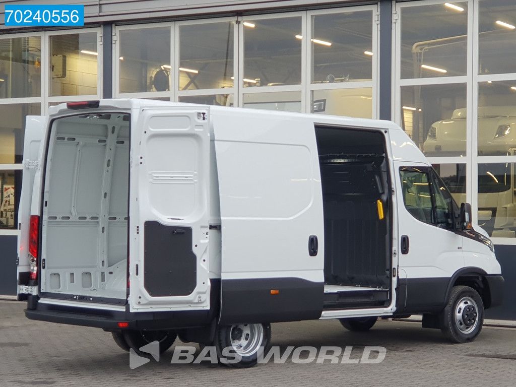 Iveco Daily 35C21 3.0L Automaat Dubbellucht L2H2 LED ACC Navi Camera Parkeersensoren 12m3 A/C