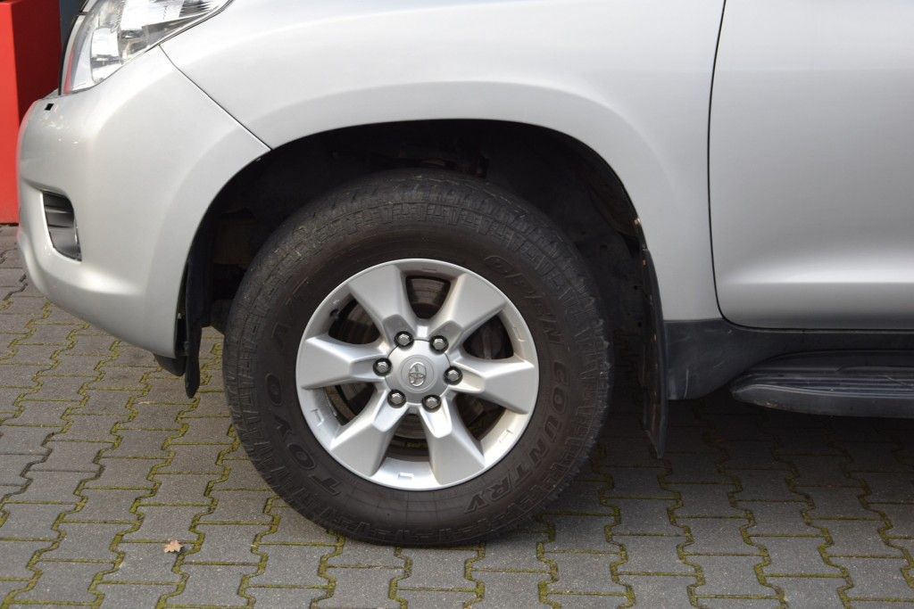 Toyota Land Cruiser 150 3.0 D-4D 5DRS LX BE TREKKER 6000 KG TREKGEWICHT 5 SITZ VAN