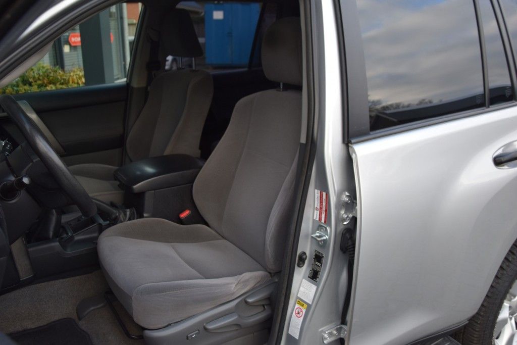 Toyota Land Cruiser 150 3.0 D-4D 5DRS LX BE TREKKER 6000 KG TREKGEWICHT 5 SITZ VAN
