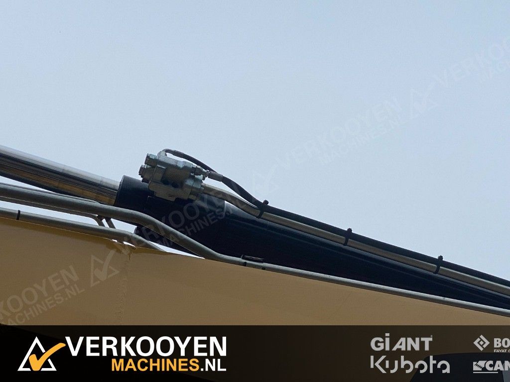 2016 Caterpillar M313D VK7843