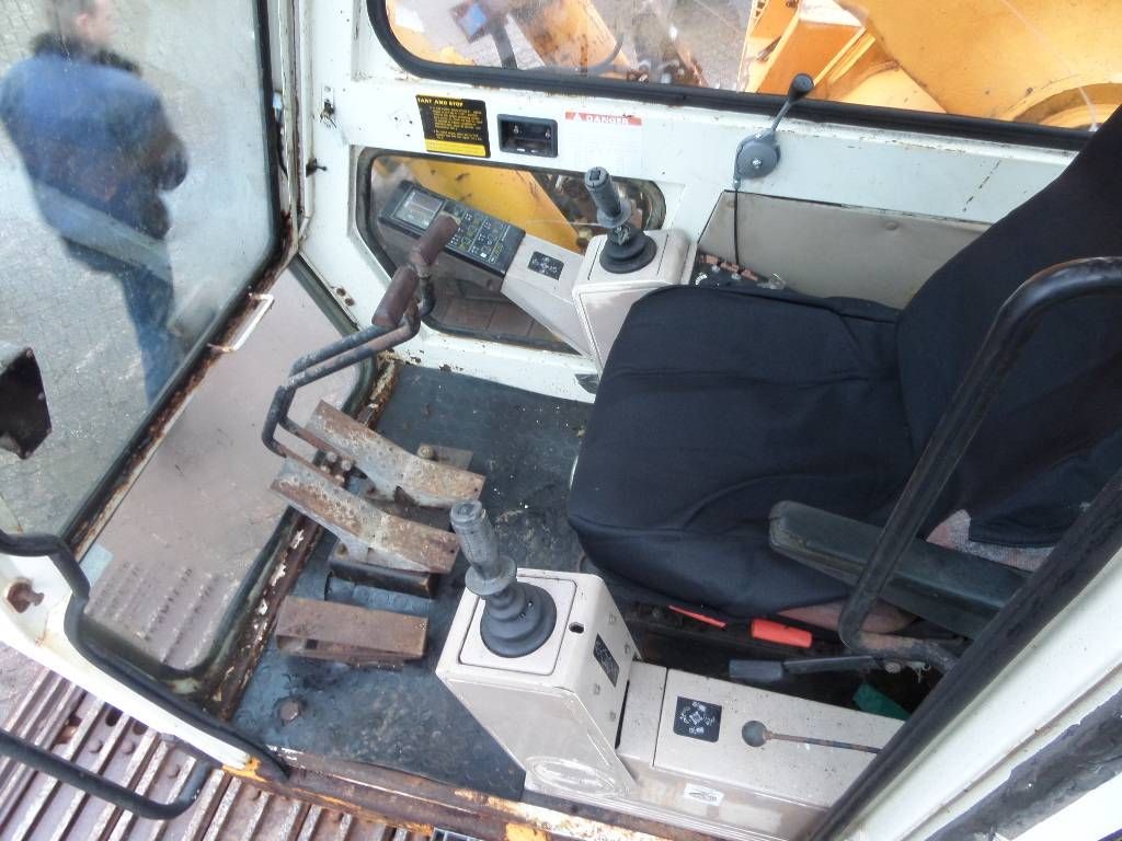 Hyundai Robex 420