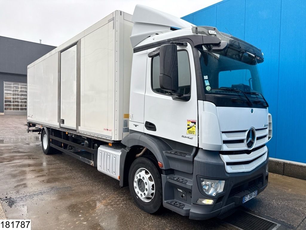 Mercedes Antos 1842 EURO 6, Dhollandia