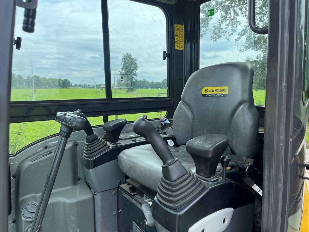 New Holland E26C minigraver