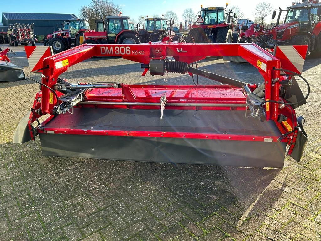Massey Ferguson DM 306 FZ-KC