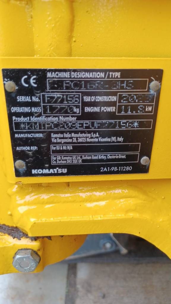 Komatsu PC16R-3HS