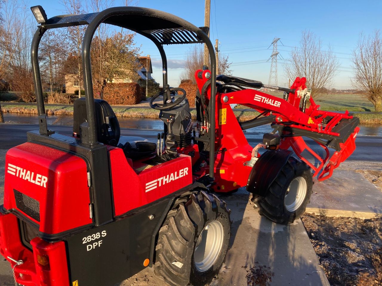 Thaler mini shovel 2838S DPF