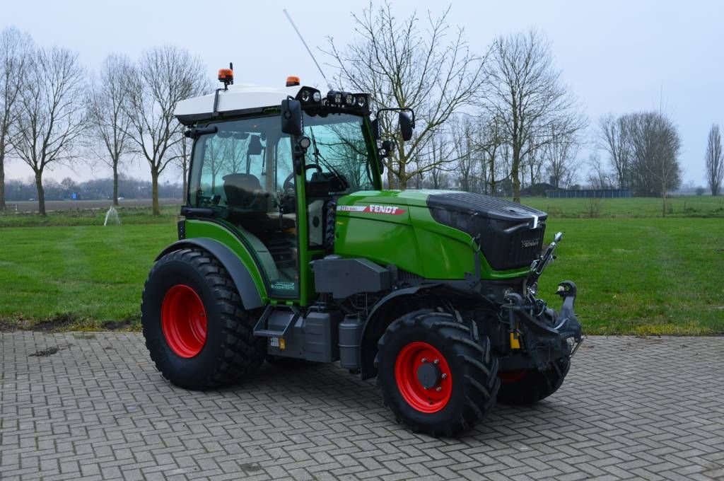 Fendt 211V Gen3 Profi+ Smalspoor/Fruitteelttractor