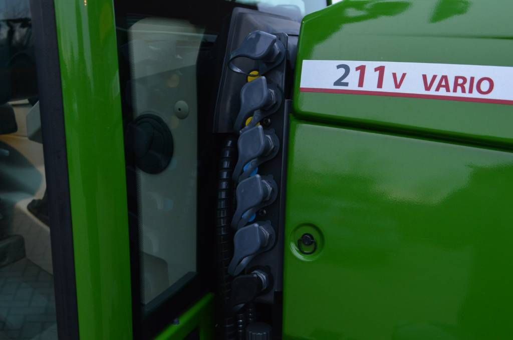 Fendt 211V Gen3 Profi+ Smalspoor/Fruitteelttractor