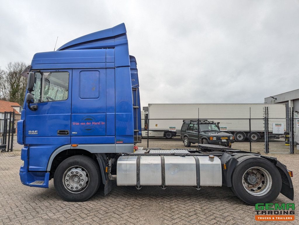 DAF FT XF105.410 4x2 Spacecab Euro5 - Manual gearbox - Toolbox