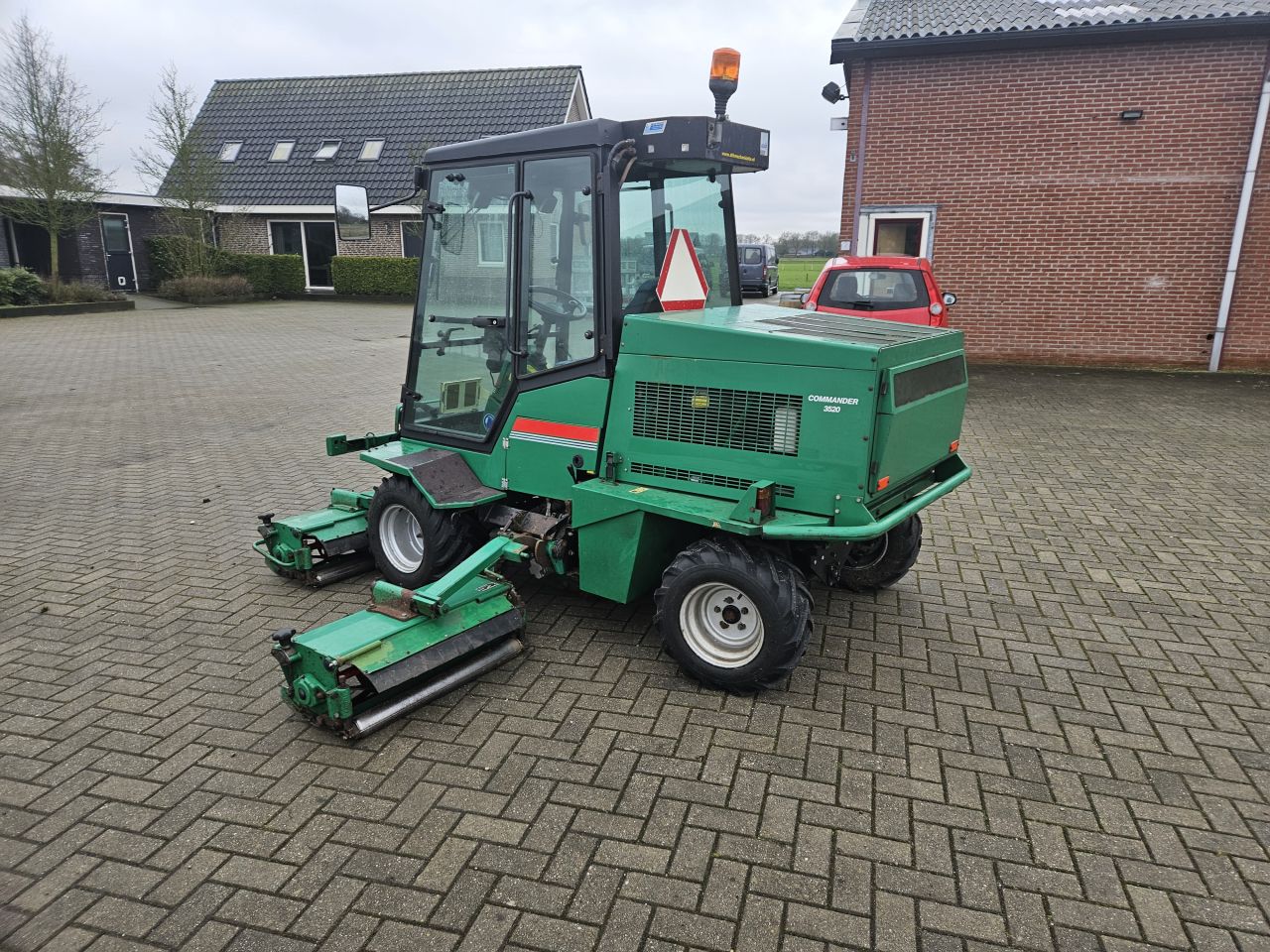 Ransomes Commander 3520