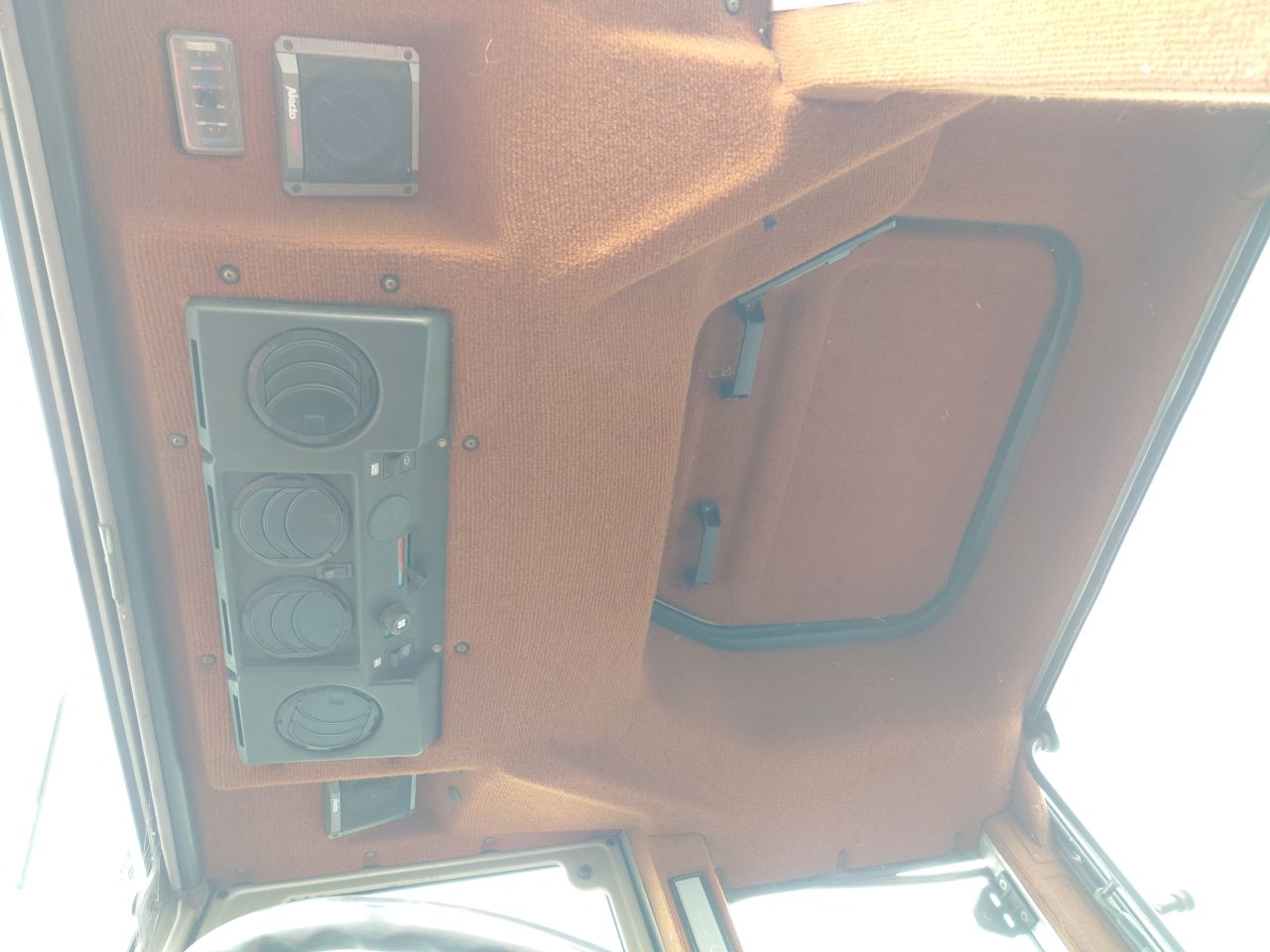 Massey Ferguson 675 2wd Frontloader