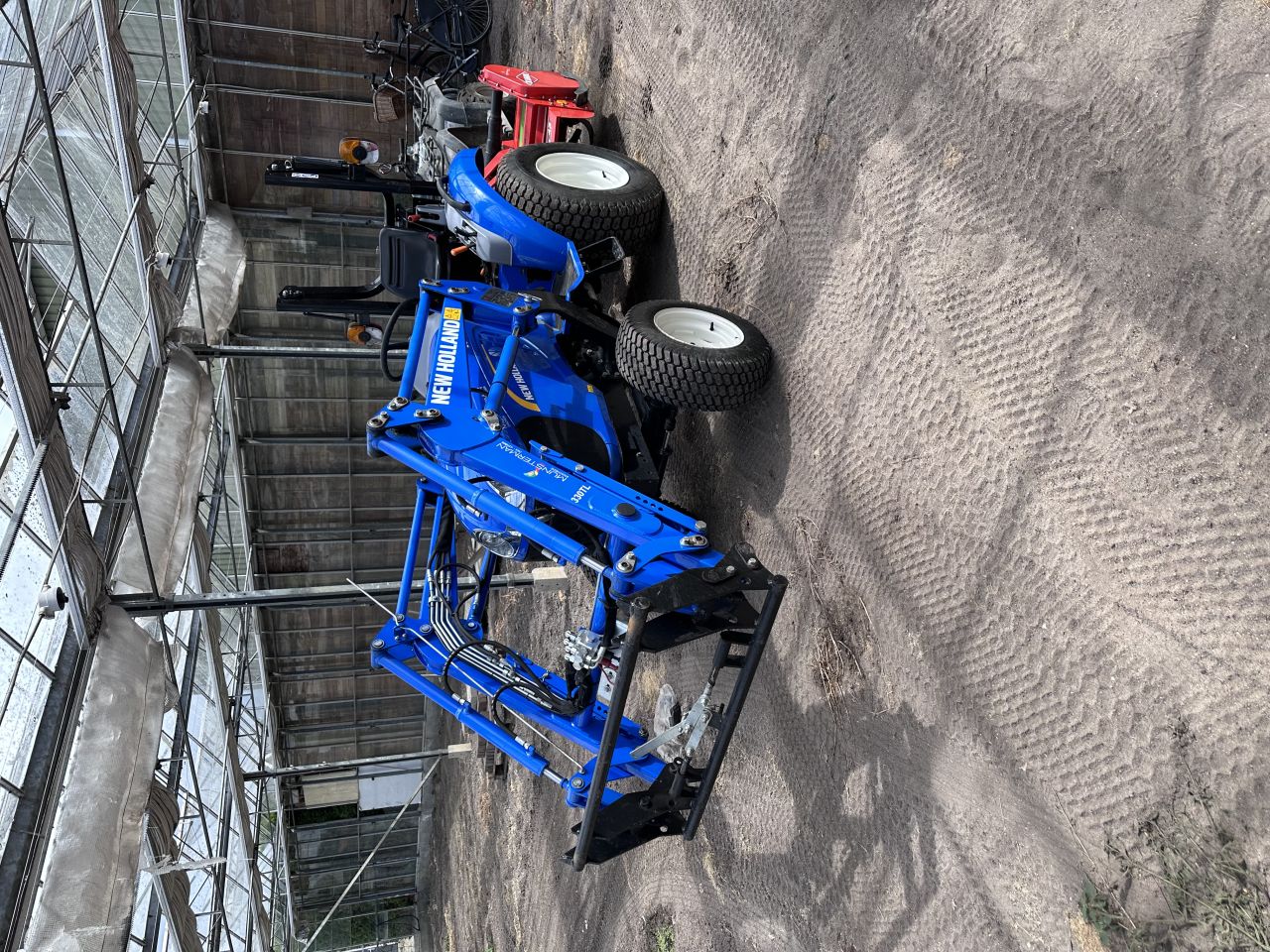 New Holland Boomer 25 Minitrekker HST Met Voorlader Als Nieuw