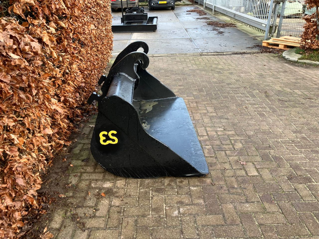 Eurosteel slotenbak Cw 3 Aansluiting 850 Liter inhoud 1.80 m