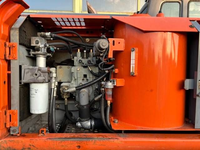 Hitachi ZX 160