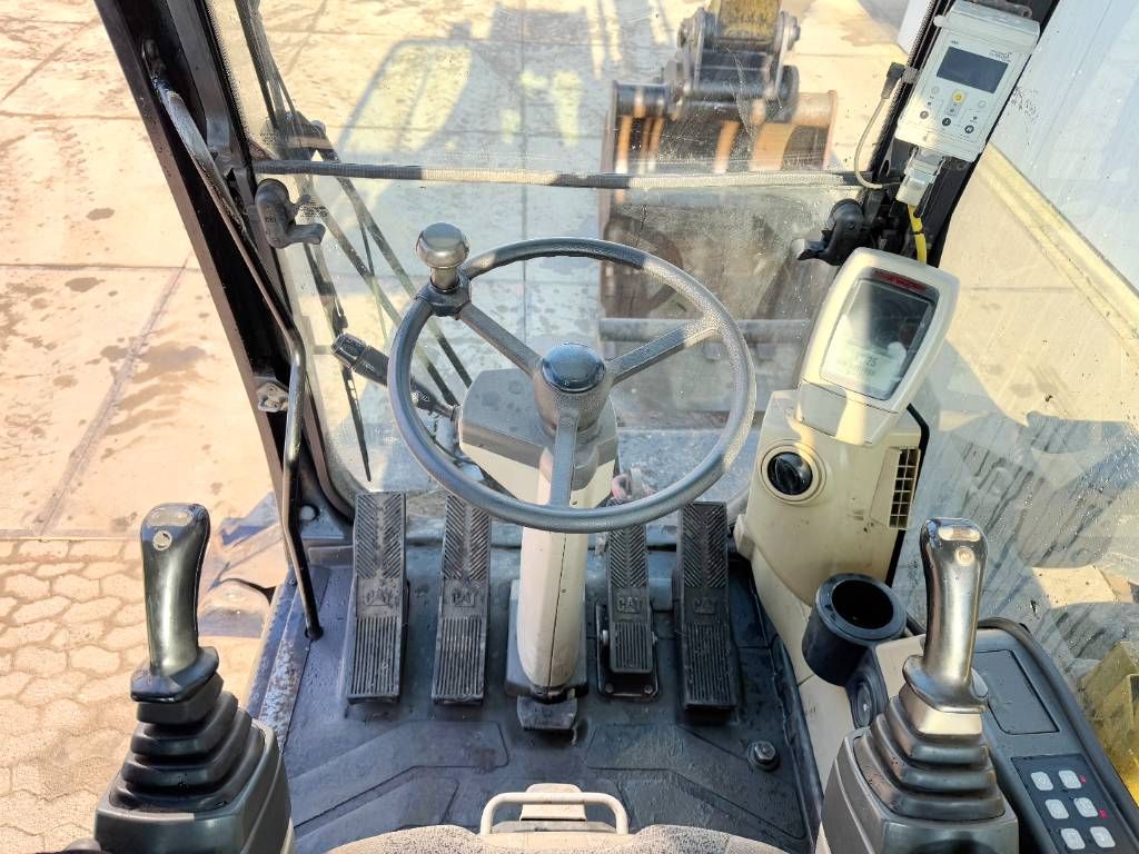 CAT M322C - German Machine / Triple Boom