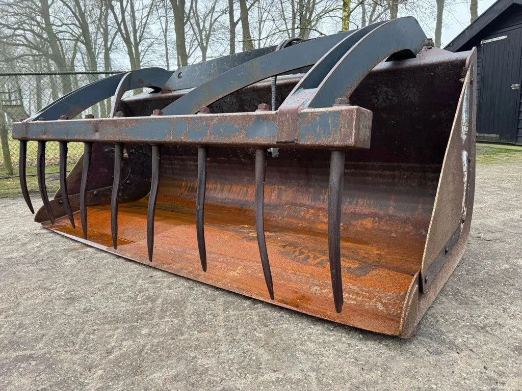 Merlo Pelikaanbak Merlo 2.4meter