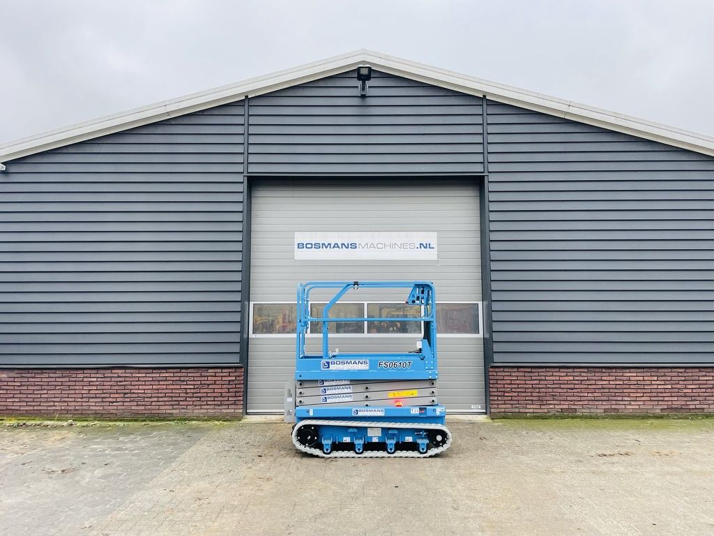 Fronteq TE HUUR rups schaarhoogwerker 8 M Fronteq FS0610T