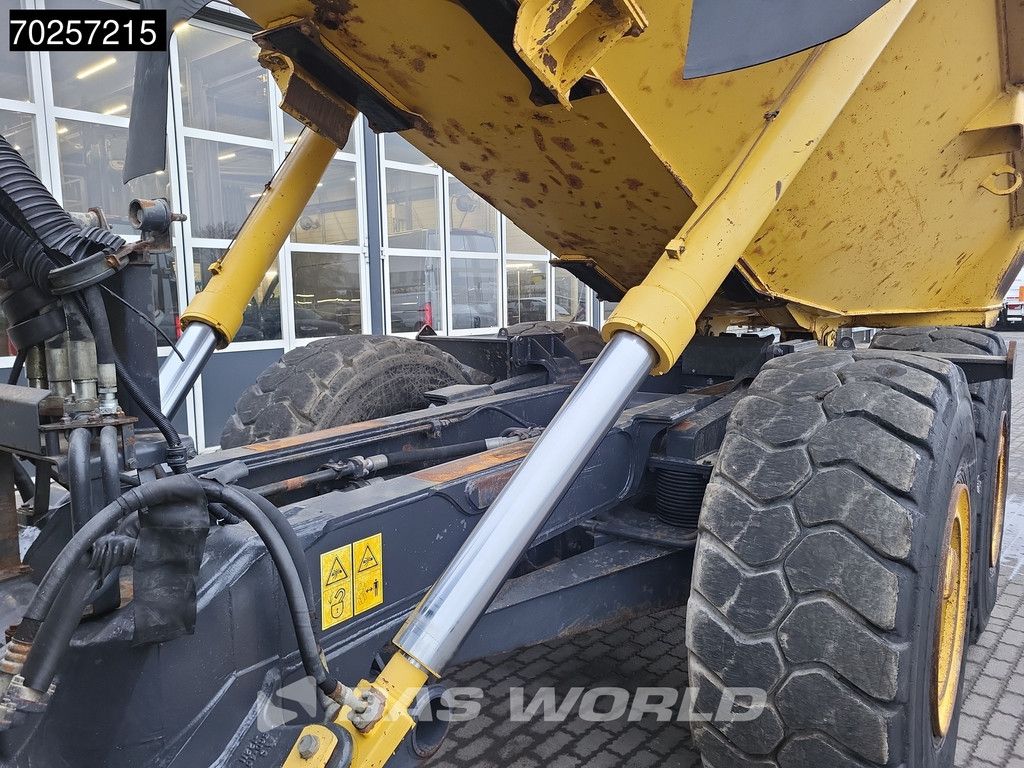 Komatsu HM300-2 HM300-2