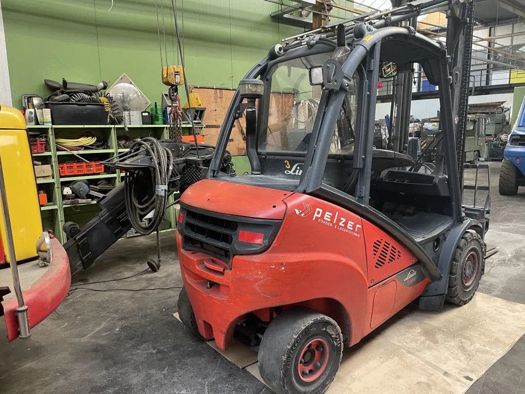 Linde H30D-02 Special Steenklem en Sideshift !! 5918 Uhr !!