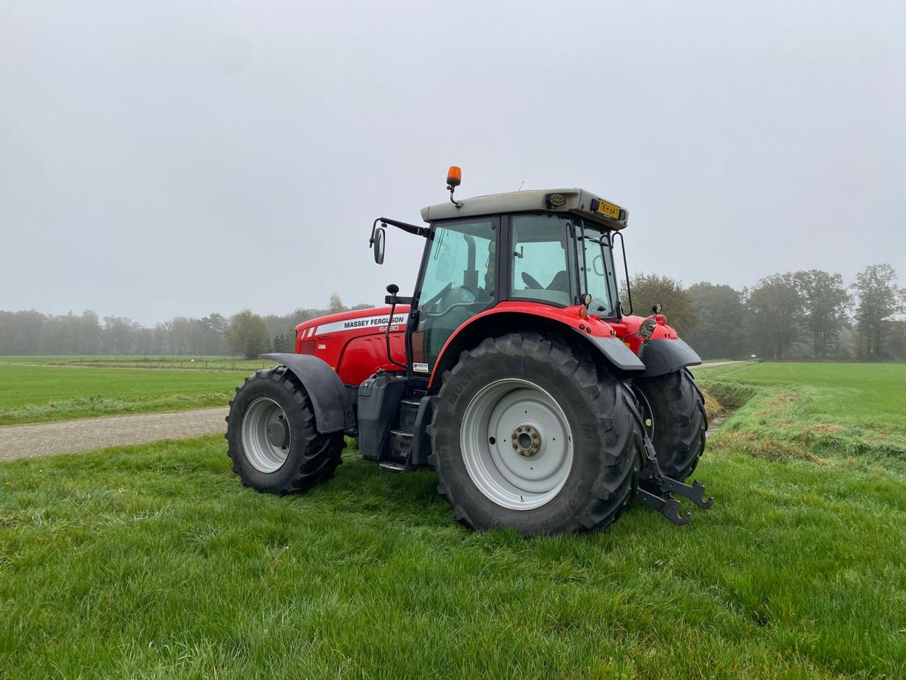 Massey Ferguson 6480 Dyna-6