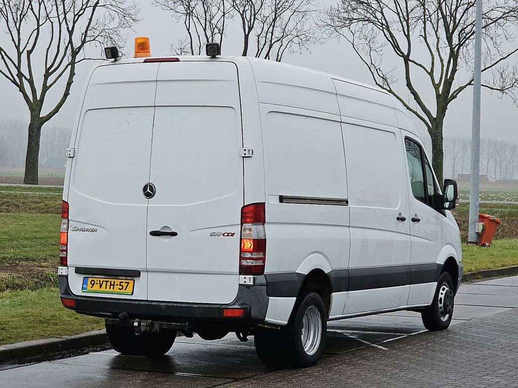 MERCEDES-BENZ SPRINTER 519 v6 3.0 ltr ac aut