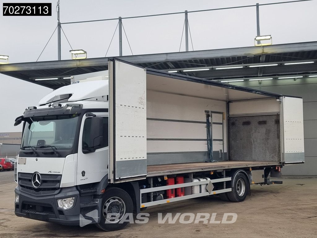Mercedes Actros 1827 4X2 2000kg Ladebordwand Xenon ClassicSpace Automatic Euro 6