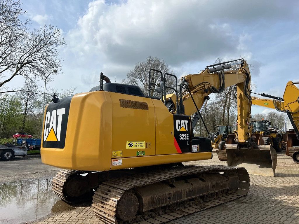 Caterpillar 323E