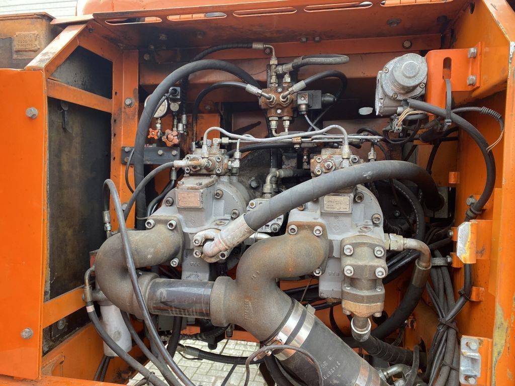 Fiat-Hitachi EX 355