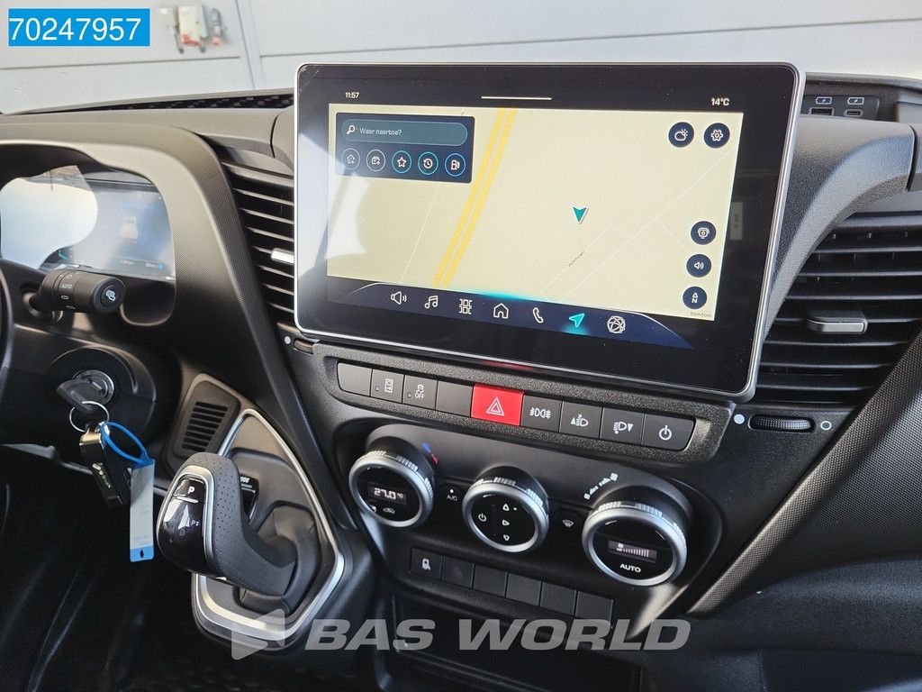 Iveco Daily 35C18 3.0 180PK Nwe model 2025 Dubbel Cabine Open laadbak Navi ACC LED 3,5T Trekvermogen Pritsche Pickup Klima DOKA