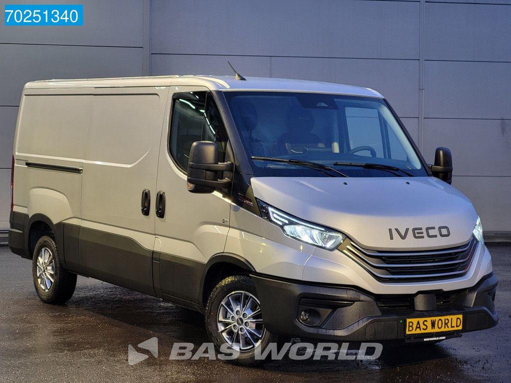 Iveco Daily 35S21 210PK 3.0L Automaat Laag dak L2H1 2025model 3.5t Trekhaak LED Navi ACC Camera 8m3 A/C Towbar