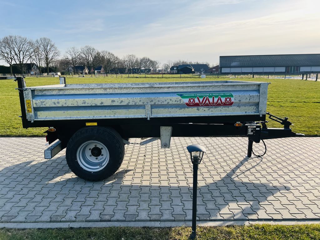 Vaia MR45 export kipwagen