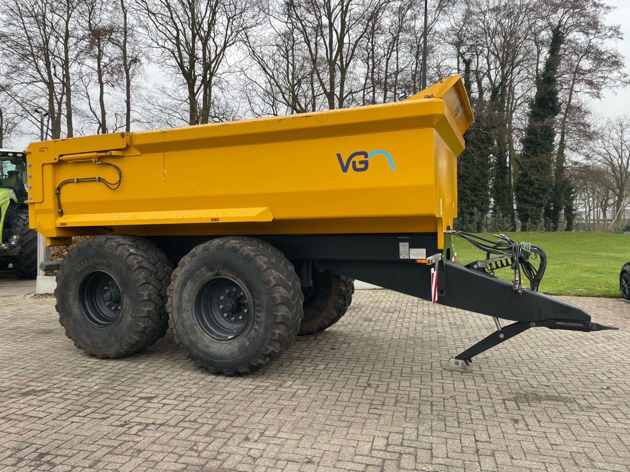 Te huur! VGM ZK22-2 kipper