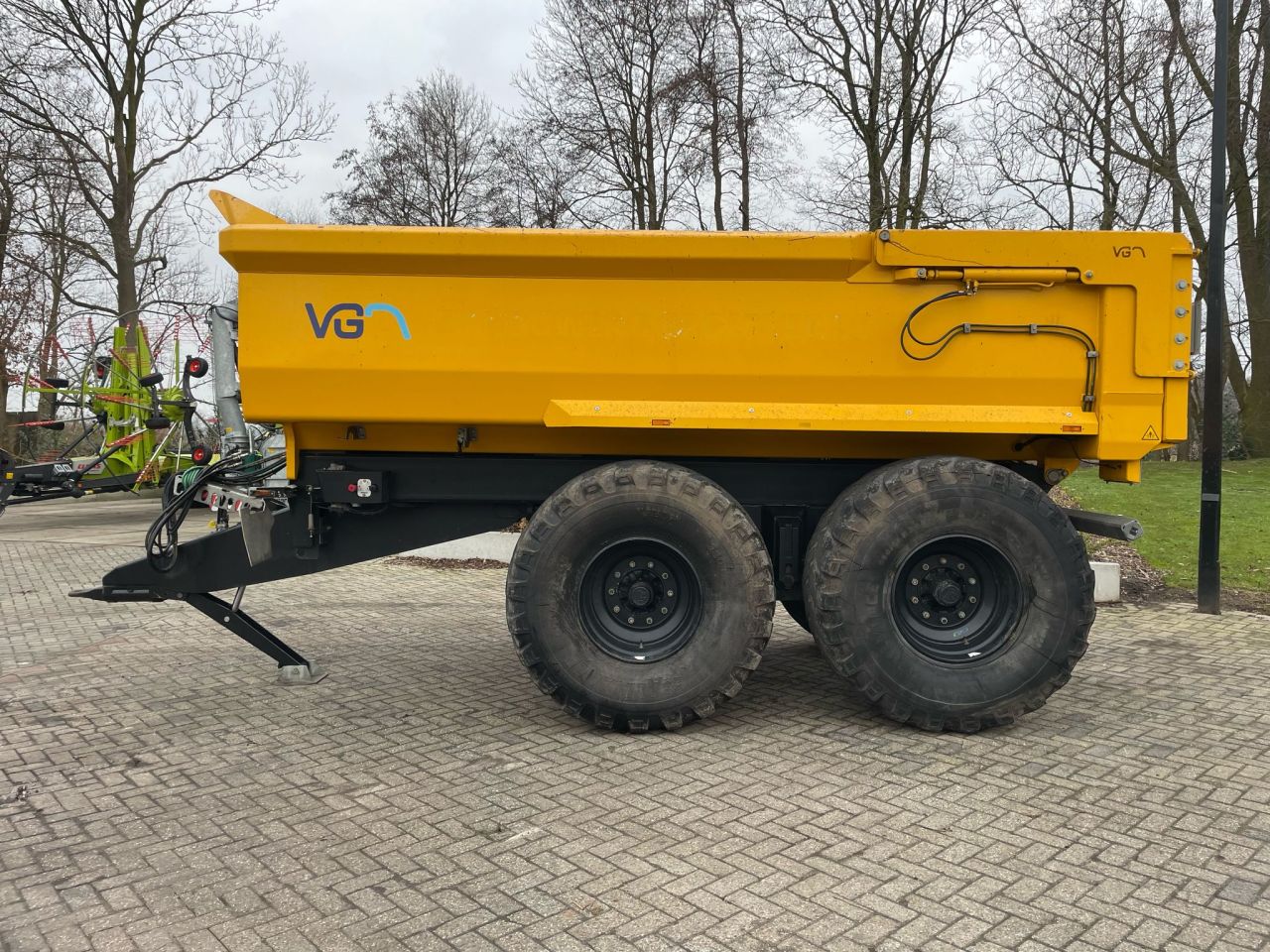 Te huur! VGM ZK22-2 kipper