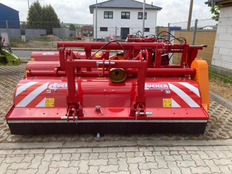 Dücker UM 27 für Front- und Heckanbau