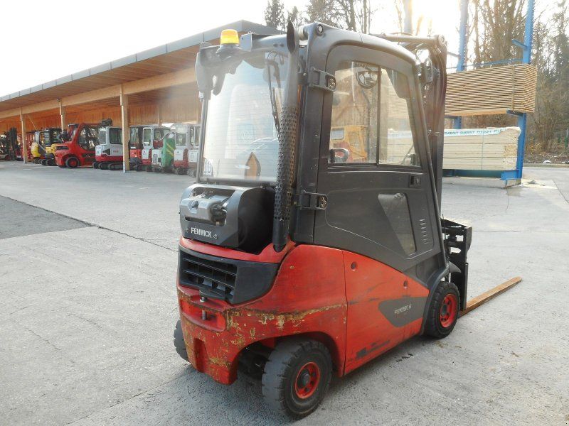 Linde H16T-01 mit Freihubmast + Seitenschieber + Zinke