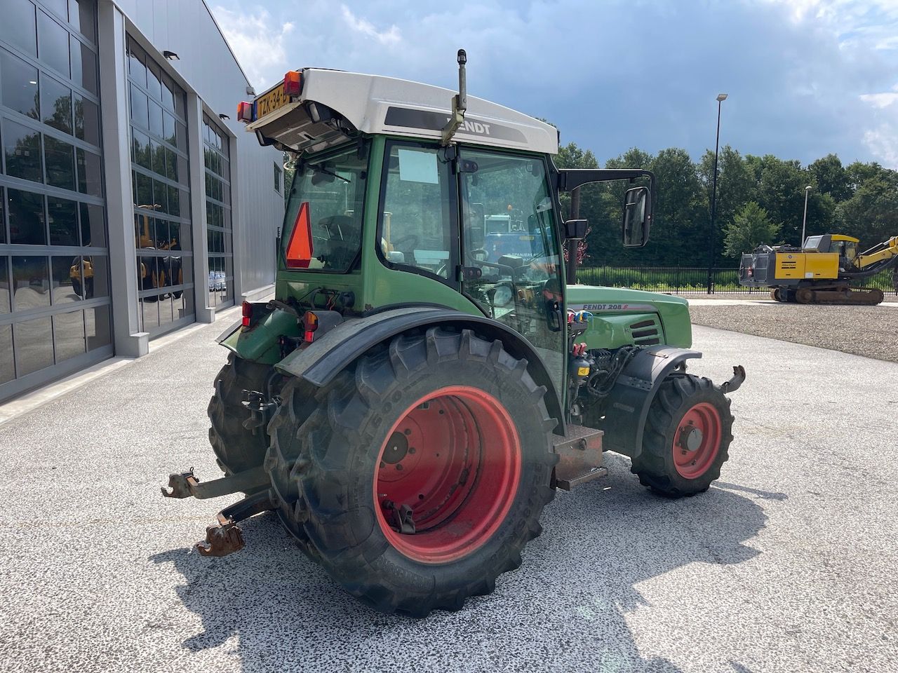 Fendt 208F smalspoor trekker