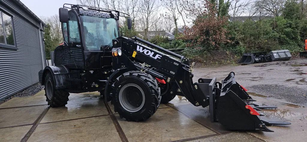Wolf WL825 telescopic loader. ( NEW ) stage 5