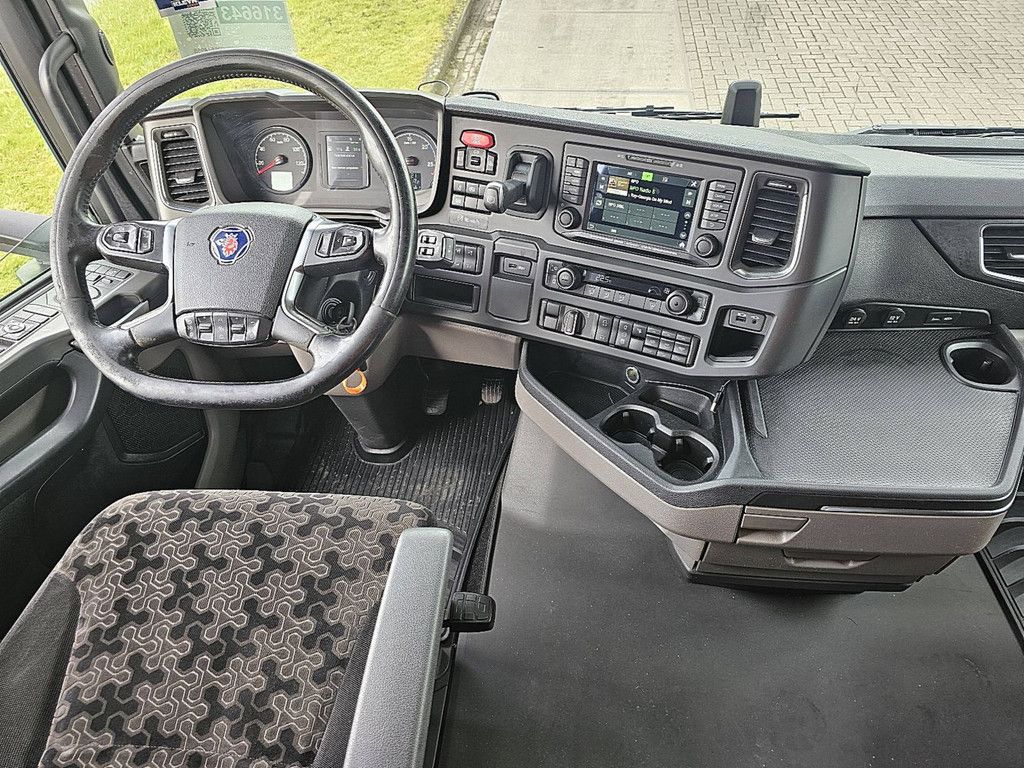 SCANIA S450 6x2*4 forklift conn.