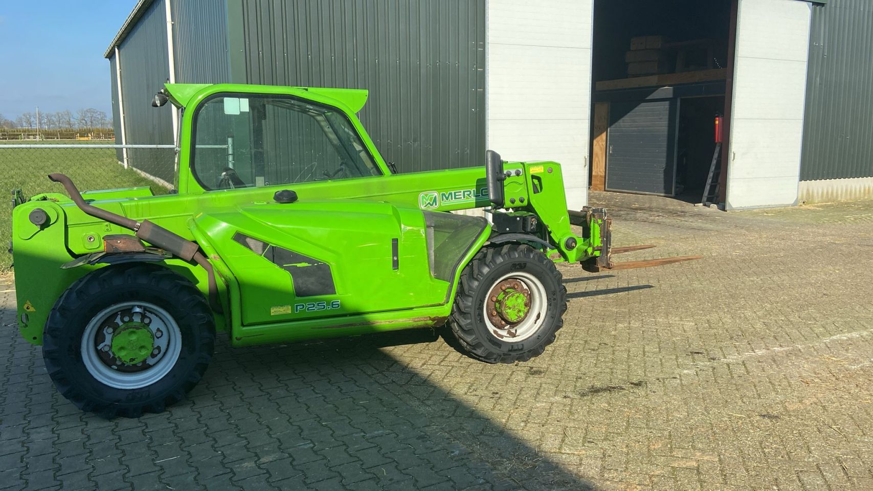Merlo P 25.6 Plus
